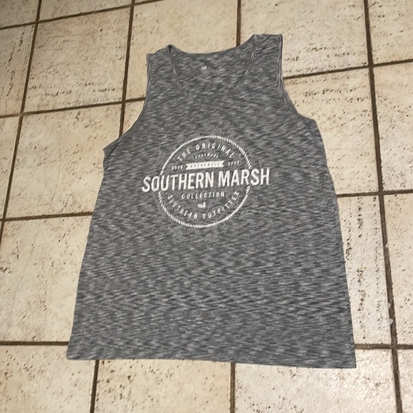 ⭐️⬇️ Southern Marsh Grey/White Large Tank Top - Picture 3 of 8